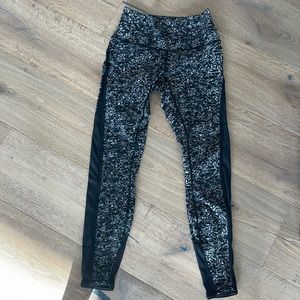 Lululemon size 6 leggings